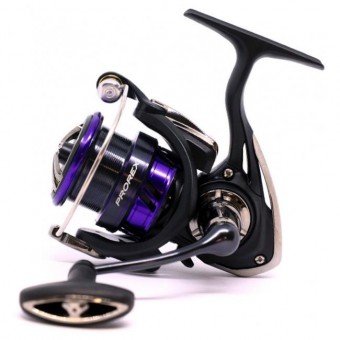 Катушка безынерционная Daiwa 18 Prorex X LT 3000-C